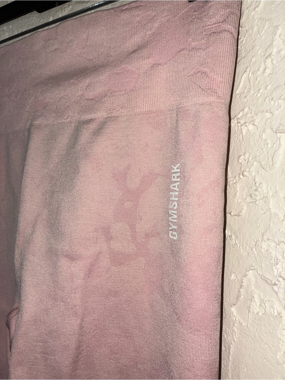 Gymshark Adapt Camo Seamless Leggings Pink Size Large - Picture 3 of 4